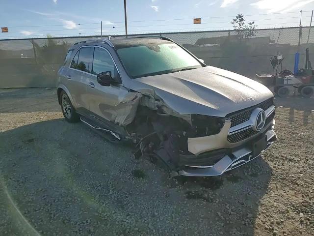 2020 Mercedes-Benz GLE - Image 12