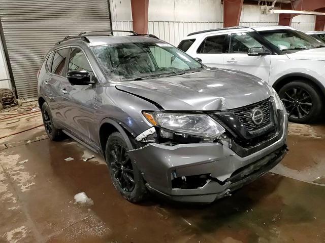 2018 Nissan Rogue - Image 12