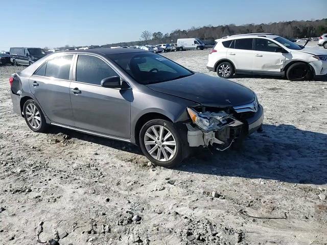2014 Toyota Camry - Image 11