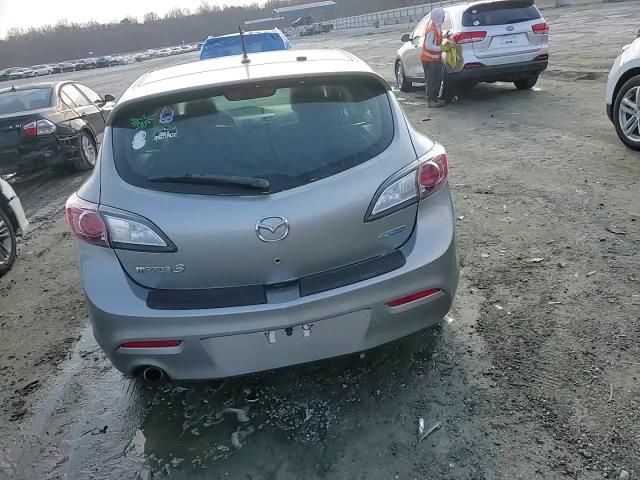 2012 Mazda 3 - Image 14