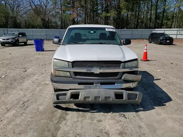 2003 Chevrolet Silverado - Image 11