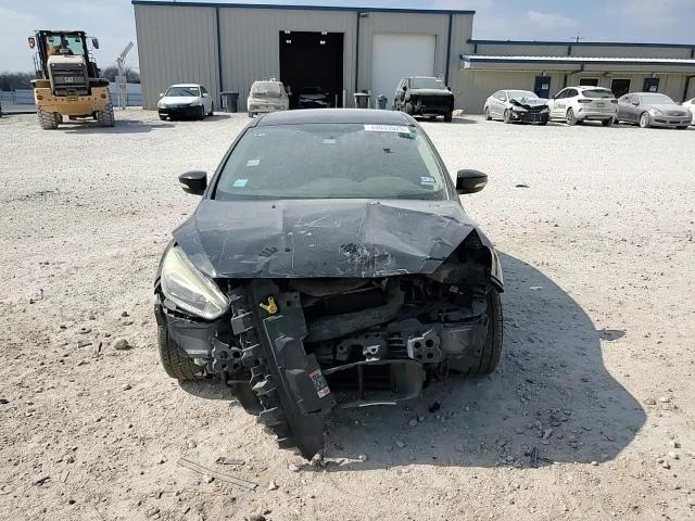 2017 Ford Focus - Image 11