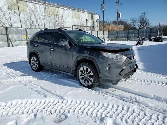 2021 Toyota RAV 4 - Image 12