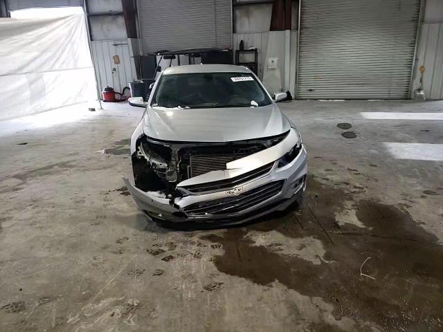2018 Chevrolet Malibu - Image 11