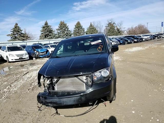 2013 Dodge Caravan - Image 11