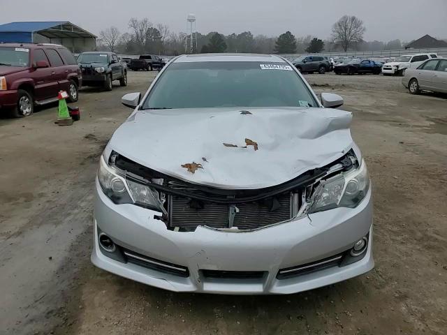 2013 Toyota Camry - Image 10