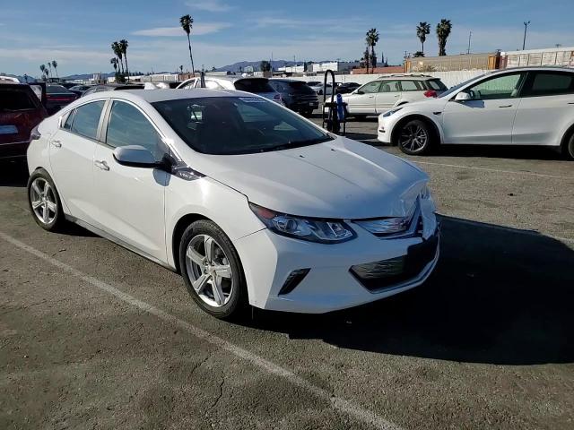 2018 Chevrolet Volt - Image 10