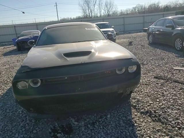 2019 Dodge Challenger - Image 11