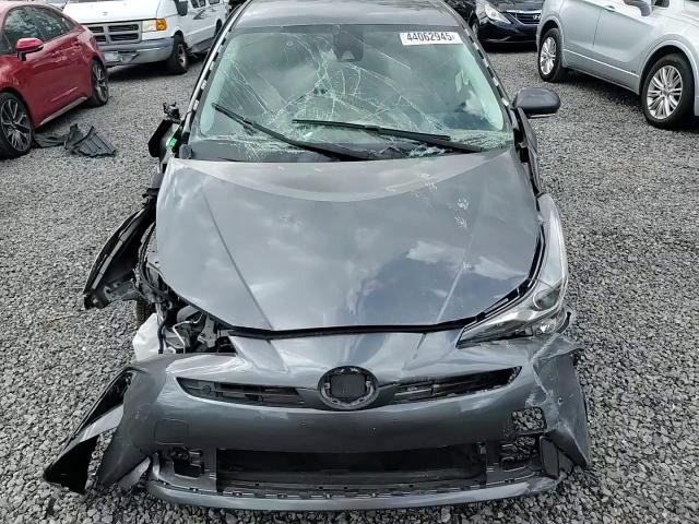2019 Toyota Prius - Image 11