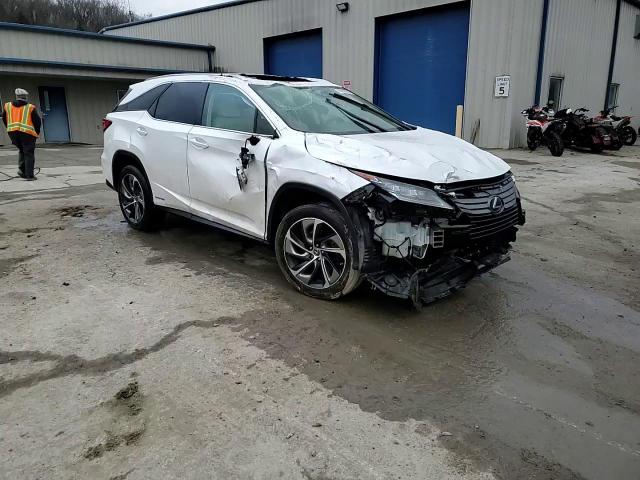 2019 Lexus RX - Image 15