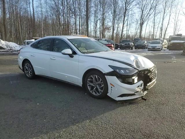 2021 Hyundai Sonata - Image 11