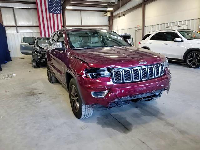 2017 Jeep Grand Cherokee - Image 12