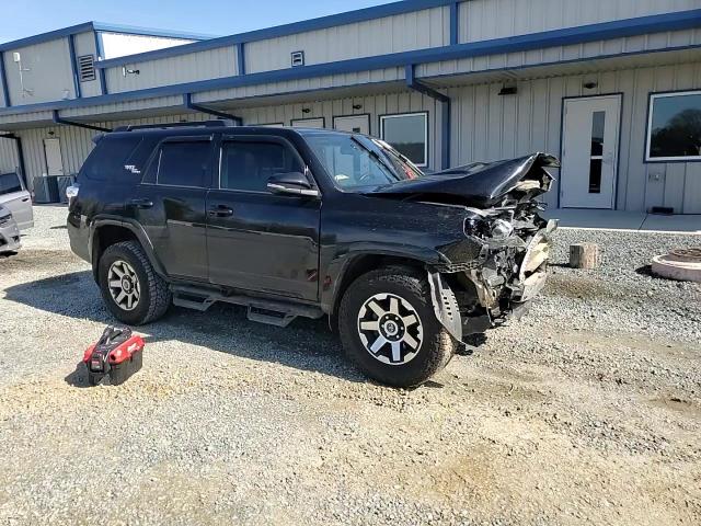 2020 Toyota 4Runner - Image 11