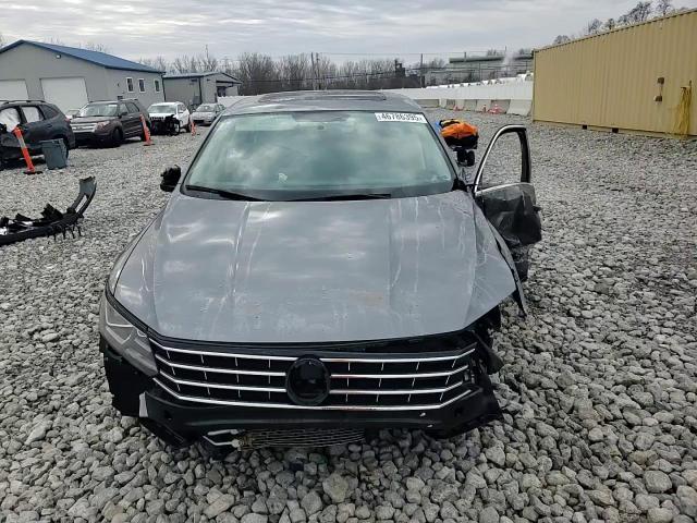 2018 Volkswagen Passat - Image 11