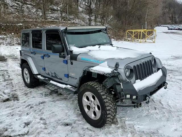 2014 Jeep Wrangler - Image 12