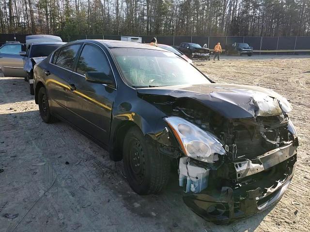 2011 Nissan Altima - Image 11