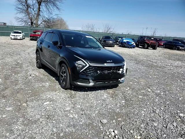 2023 Kia Sportage - Image 12