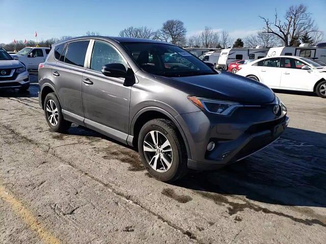2018 Toyota RAV 4 - Image 14