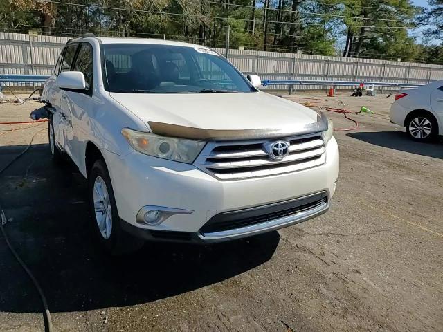 2013 Toyota Highlander - Image 15