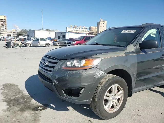 2012 Hyundai Santa Fe - Image 10