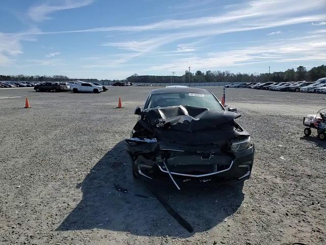 2016 Chevrolet Malibu - Image 10