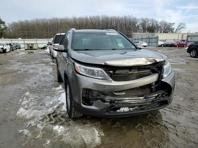 2014 Kia Sorento - Image 11