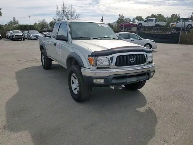 2003 Toyota Tacoma - Image 10
