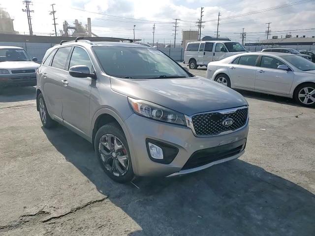 2018 Kia Sorento - Image 12
