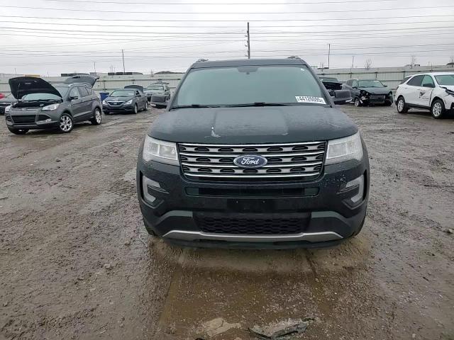 2017 Ford Explorer - Image 12