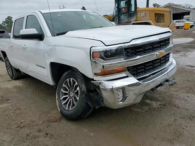 2016 Chevrolet Silverado - Image 10
