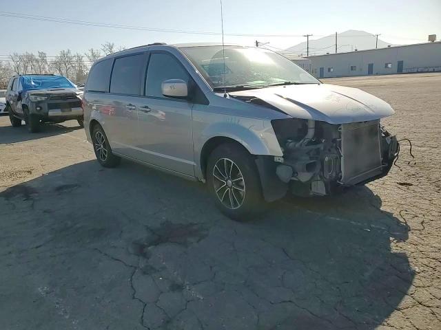 2018 Dodge Caravan - Image 12