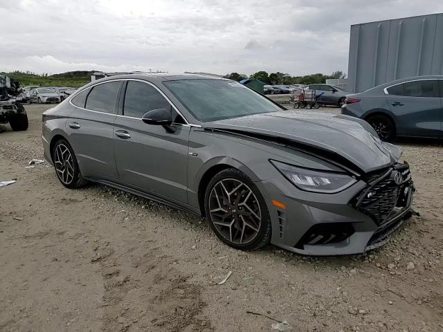 2022 Hyundai Sonata - Image 10