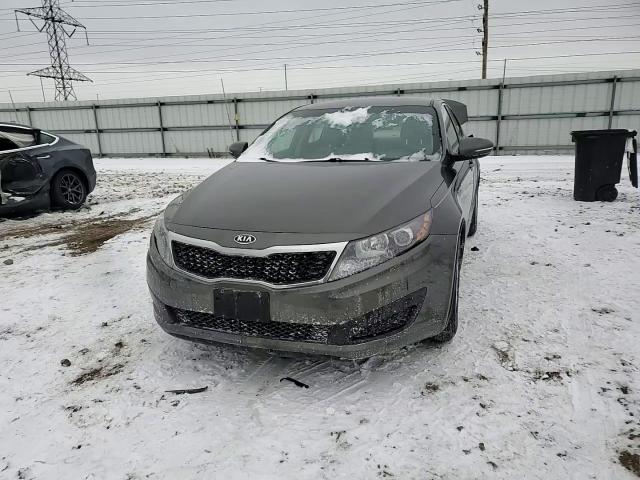 2011 Kia Optima - Image 10