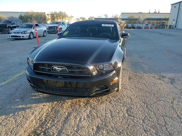 2014 Ford Mustang - Image 13