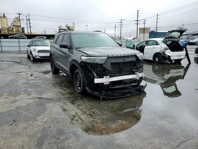 2021 Ford Explorer - Image 12
