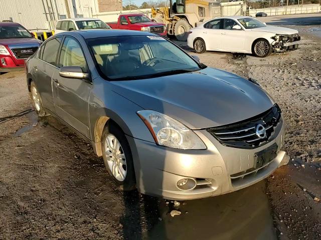 2012 Nissan Altima - Image 13