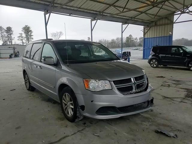 2016 Dodge Caravan - Image 11