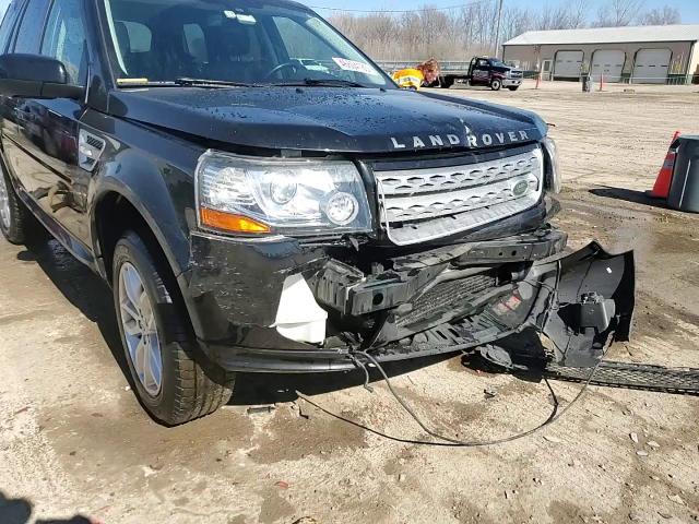 2013 Land Rover LR2 - Image 14
