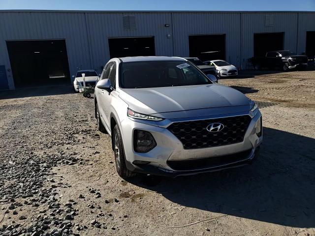 2020 Hyundai Santa Fe - Image 11