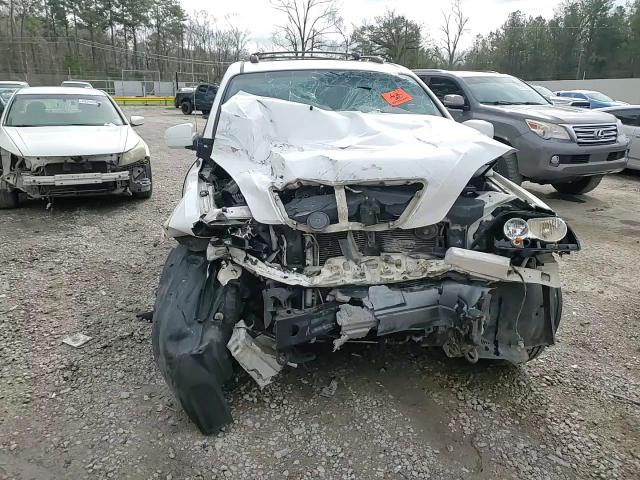 2005 Kia Sorento - Image 12