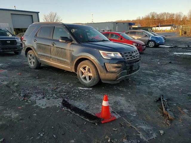 2017 Ford Explorer - Image 14