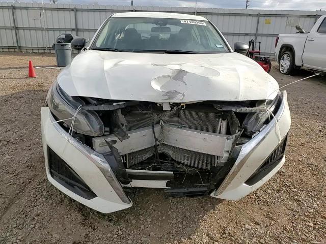 2024 Nissan Altima - Image 10