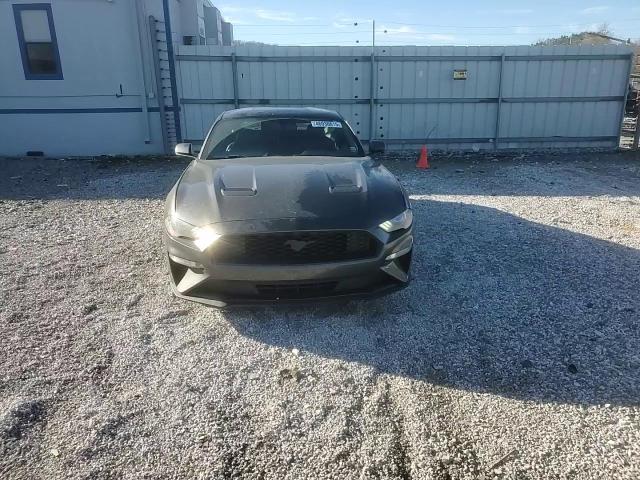 2018 Ford Mustang - Image 11