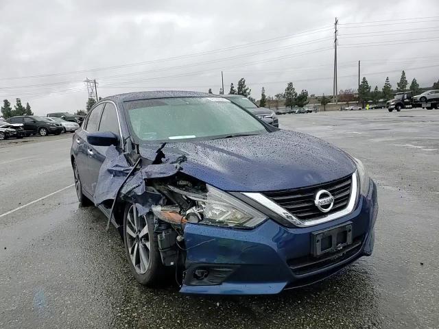 2017 Nissan Altima - Image 11