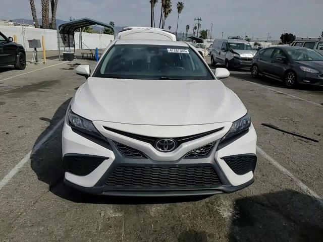 2021 Toyota Camry - Image 10