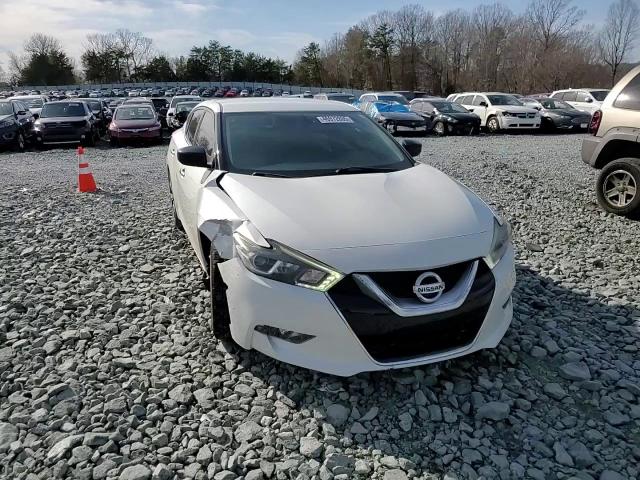 2017 Nissan Maxima - Image 10