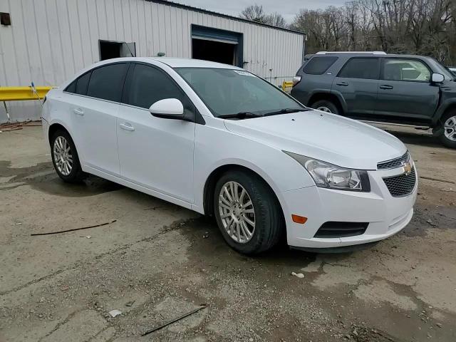 2013 Chevrolet Cruze - Image 13