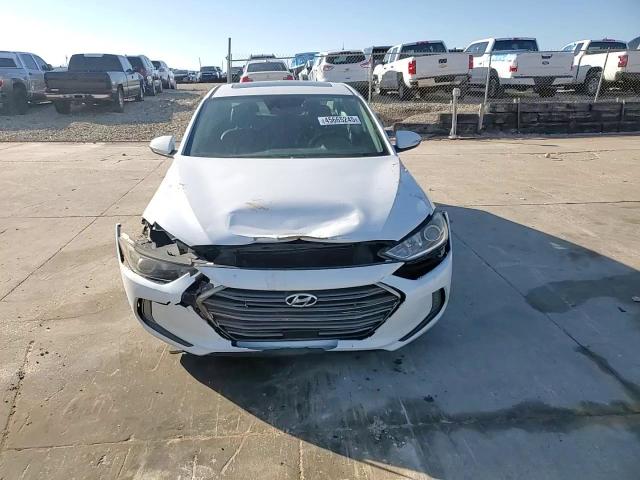 2017 Hyundai Elantra - Image 11