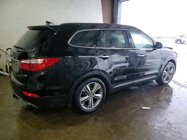 2015 Hyundai Santa Fe - Image 14