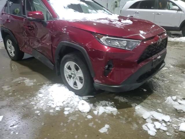 2019 Toyota RAV 4 - Image 12